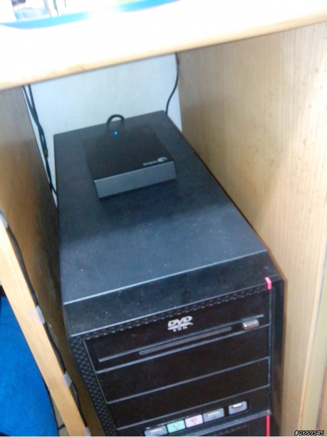 請問 外接硬碟 (seagate)----- 溫度