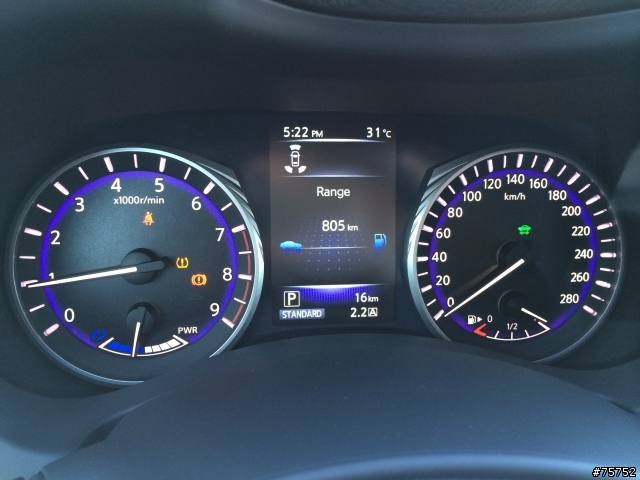INFINITI Q50S Hybrid 第一類接觸