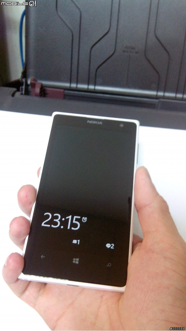 Lumia 1020 白色 [ 開箱 ]
