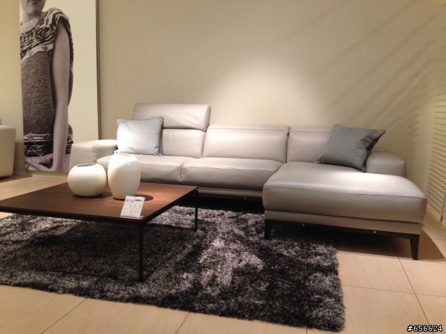 很快就出貨的 Natuzzi 沙發