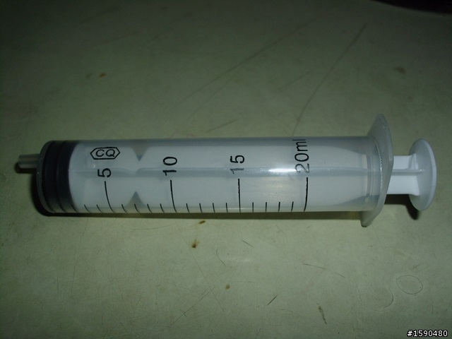 Tigra量齒輪油cc用的針筒