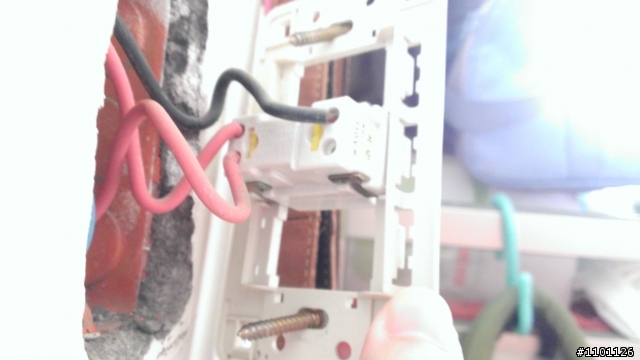 請教電源插座接法?