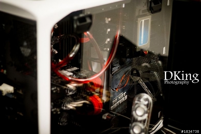 【圖多慎入】水冷＆機殼分享  Corsair 600T & Larkooler SKYWATER 330