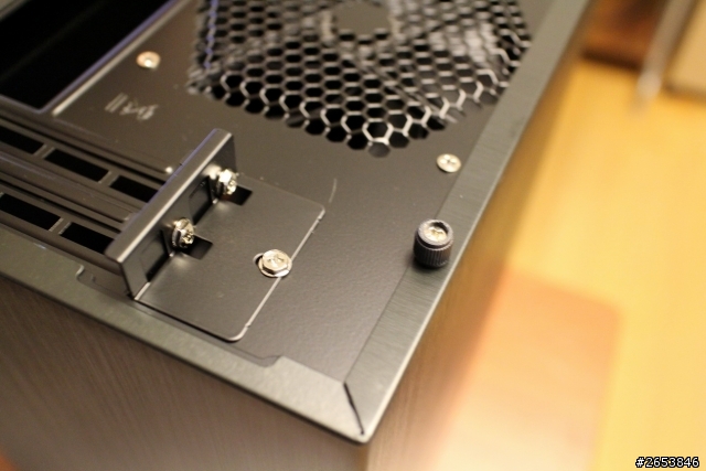 [開箱] Antec 大容量簡約風 ITX 機殼 ISK600
