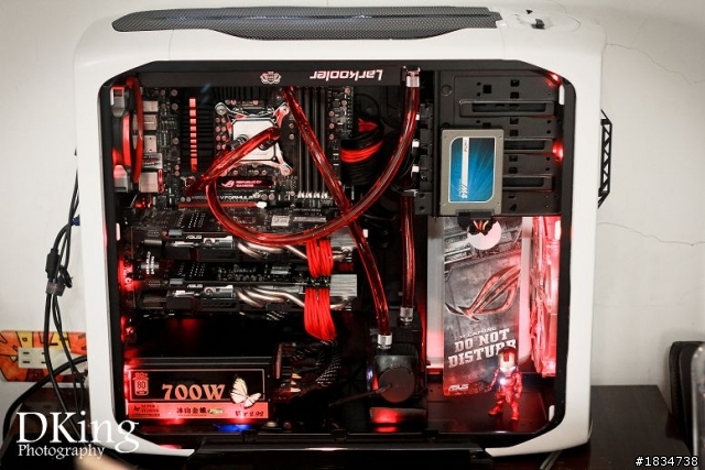 【圖多慎入】水冷＆機殼分享  Corsair 600T & Larkooler SKYWATER 330