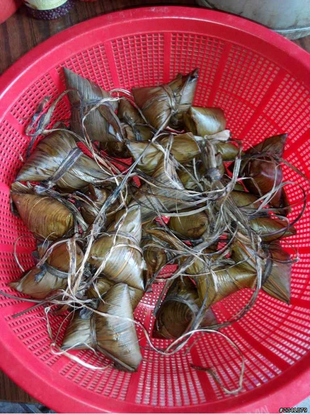 分享我家做肉粽的過程。