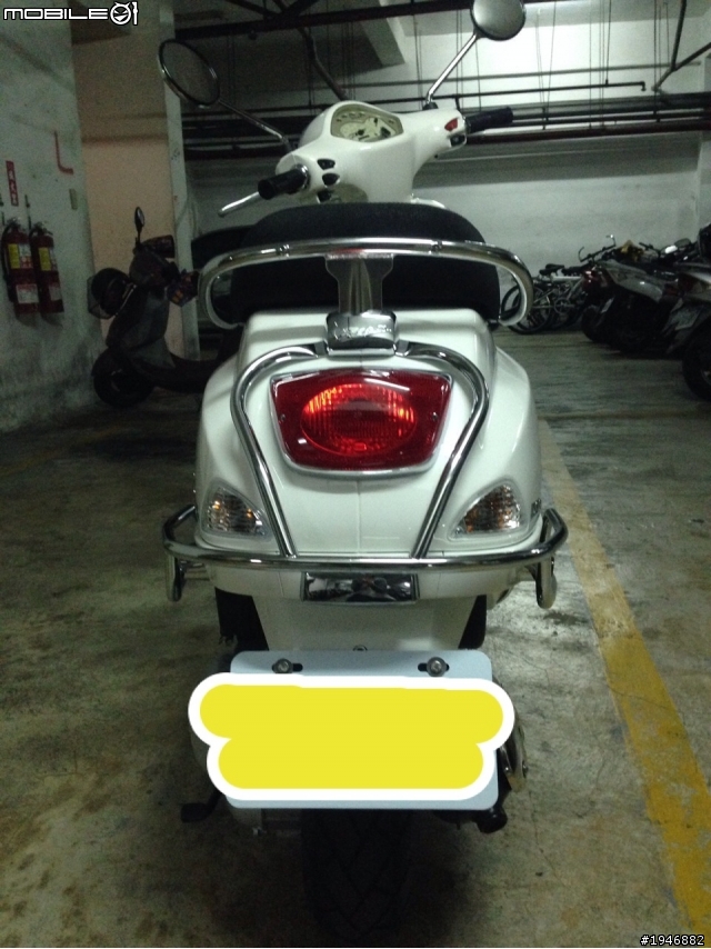 [非常不專業開箱] vespa lx150 雪地白