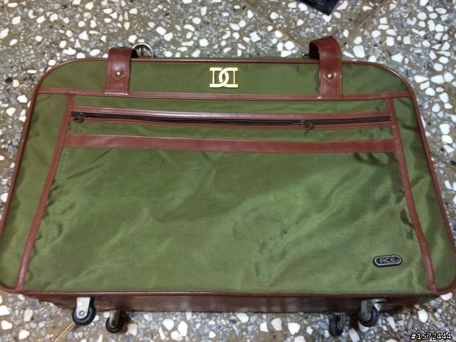 懇求有神人幫忙鑑定40年的旅行箱