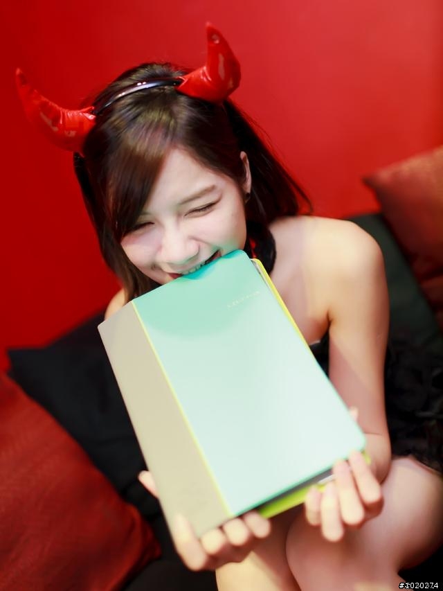豬哥會社~小惡魔開箱文何其多,你覺得哪位SHOW GIRL最漂亮?