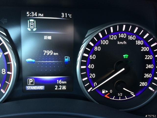 INFINITI Q50S Hybrid 第一類接觸