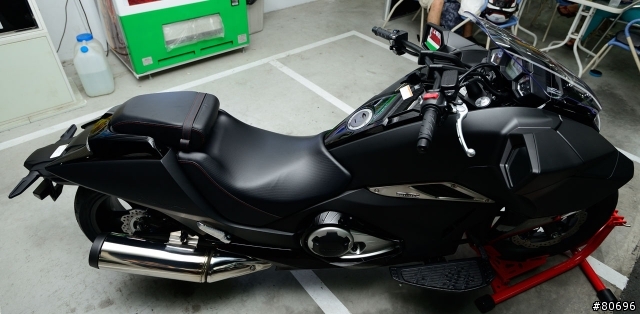 HONDA NM4 奶媽四夜間賞車