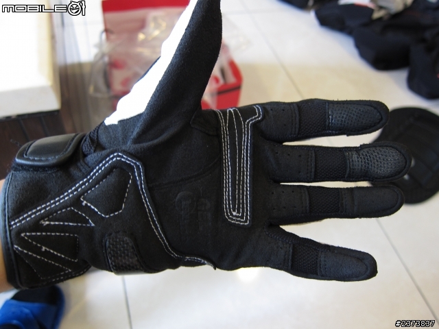 KOMINE全身部品開箱分享文  夏日沁涼版