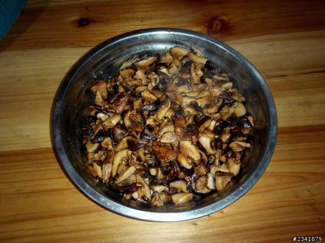分享我家做肉粽的過程。
