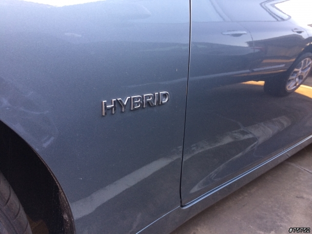 INFINITI Q50S Hybrid 第一類接觸