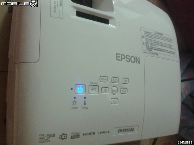 亮、廣、美的EPSON TW5200開箱(含原廠3D眼鏡與其他3D顯示器配對分享)