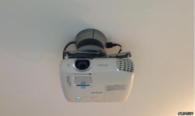 看電影的好利器 EPSON TW5200 開箱