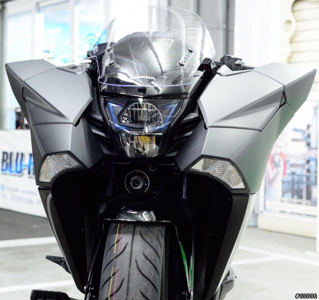 HONDA NM4 奶媽四夜間賞車
