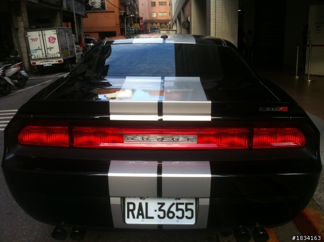 抓 挑戰者 Challenger SRT8 392
