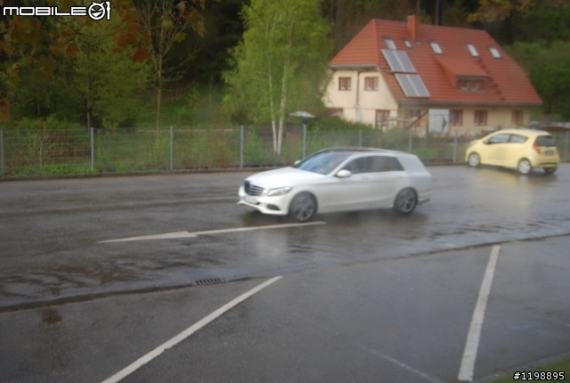 (偽裝車)德國捕捉  疑似Mercedes-Benz C-Class  Estate