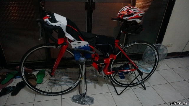 [開箱文]第一款入手公路車，Giant TCR 2。