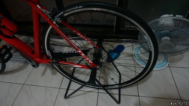 [開箱文]第一款入手公路車，Giant TCR 2。