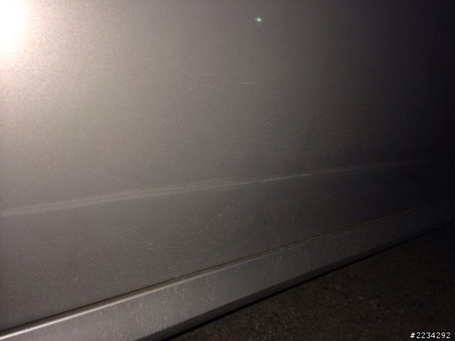 車子不小心a到，該烤漆還是粗蠟或補漆？