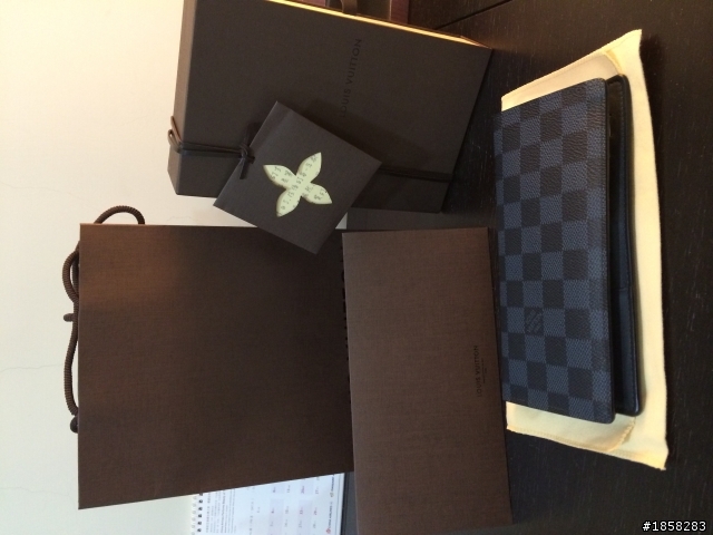 簡易開箱之生日禮物 LV Damier Cobalt 長夾