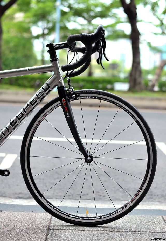 美國 LITESPEED T7 鈦合金 700c公路車 完工！