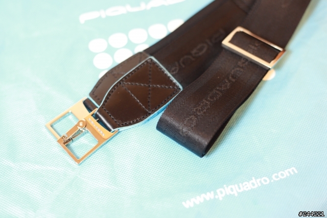 piquadro A4大小 全皮公事包