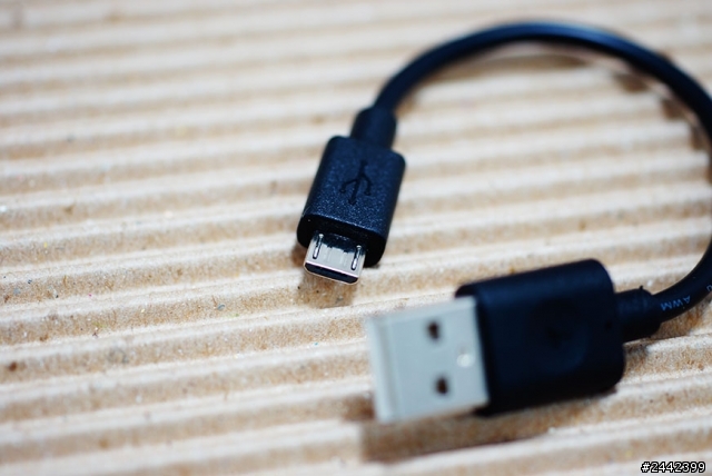 【開箱】ZOONIMAL 二代 USB 充電小猴