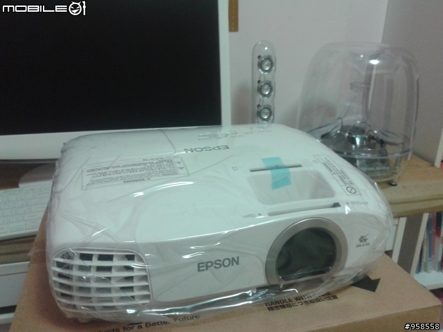 亮、廣、美的EPSON TW5200開箱(含原廠3D眼鏡與其他3D顯示器配對分享)
