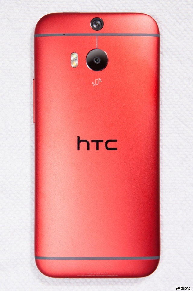 HTC M8 紅色 首批馬上入手！