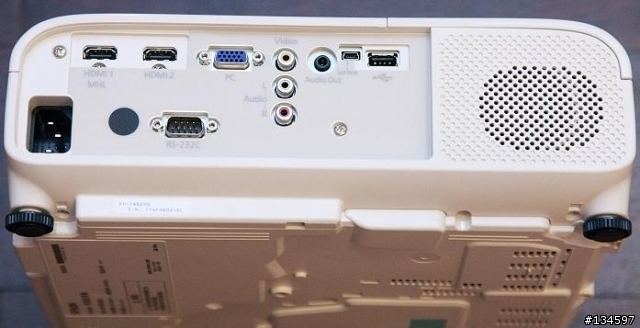 看電影的好利器 EPSON TW5200 開箱