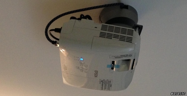 看電影的好利器 EPSON TW5200 開箱