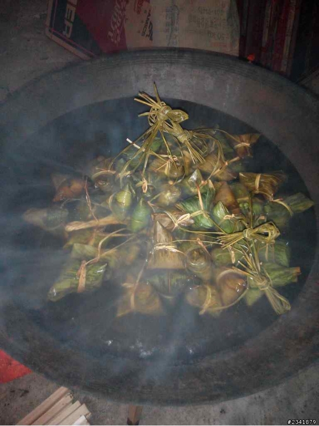 分享我家做肉粽的過程。