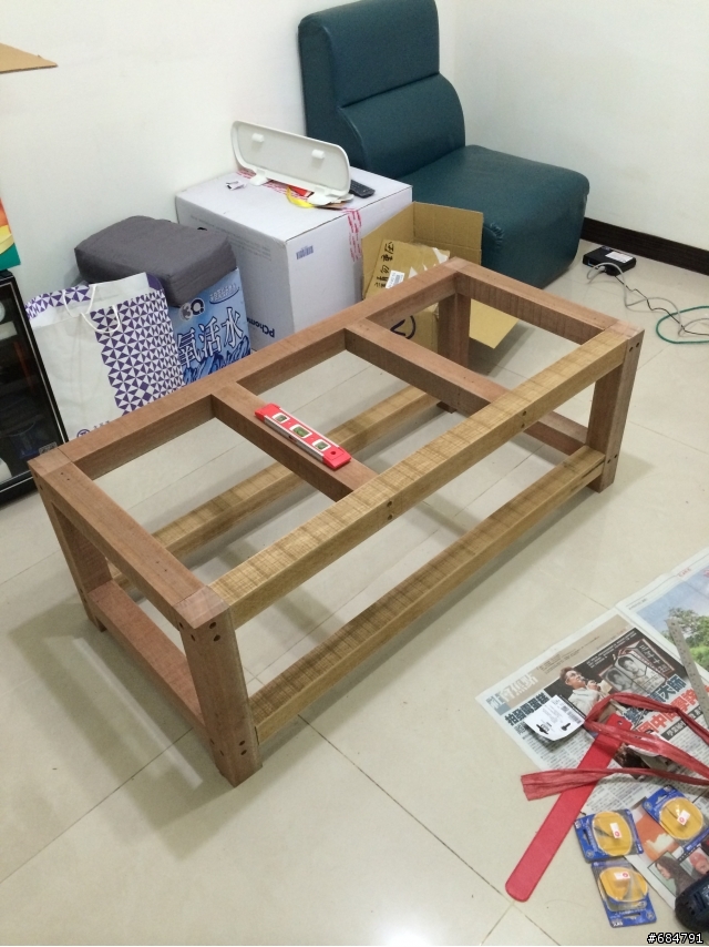 [向硬漢致敬] 硬上工作仿 - 自製沙發茶几血淚史