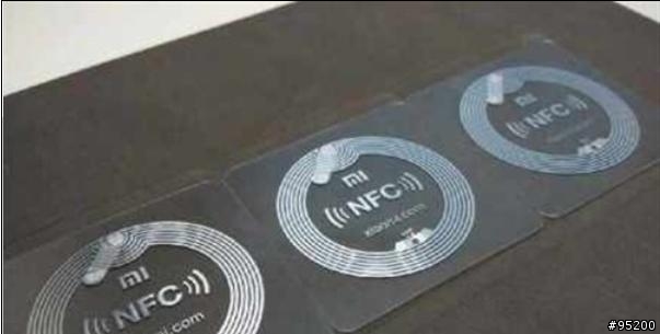 看到小米新玩意~NFC碰碰貼