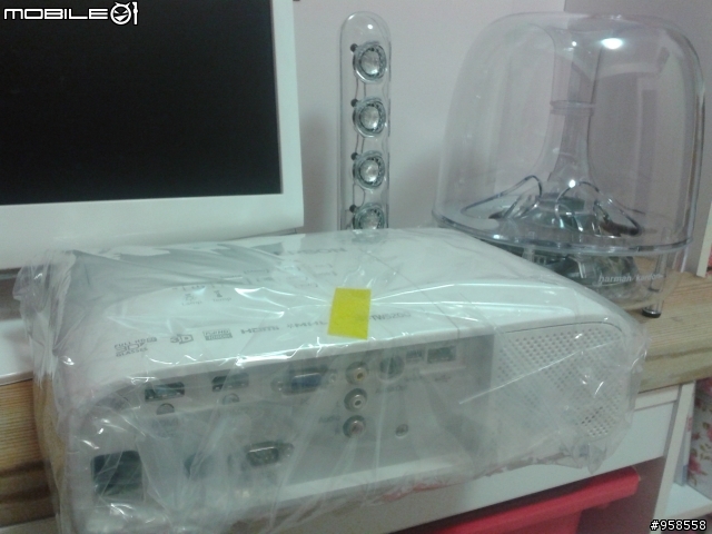 亮、廣、美的EPSON TW5200開箱(含原廠3D眼鏡與其他3D顯示器配對分享)