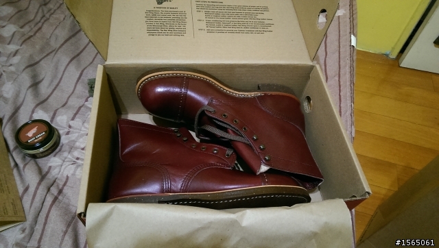 [開箱] 第一雙破萬的靴子 red wing 8012