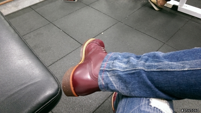 [開箱] 第一雙破萬的靴子 red wing 8012