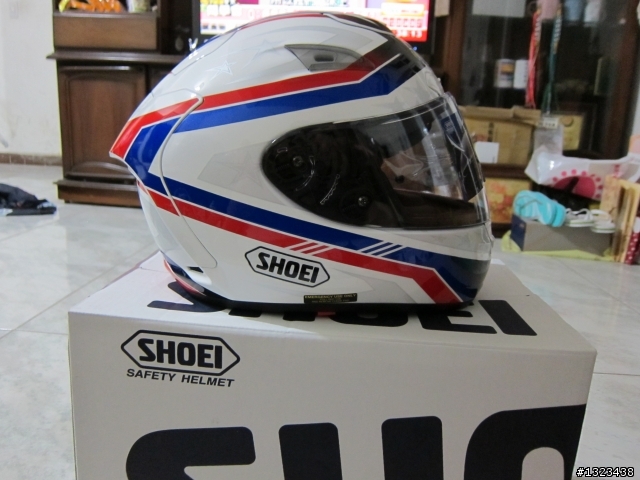幾經波折,最後入手SHOEI X-12外加KOMINE雨衣一套(小開箱)