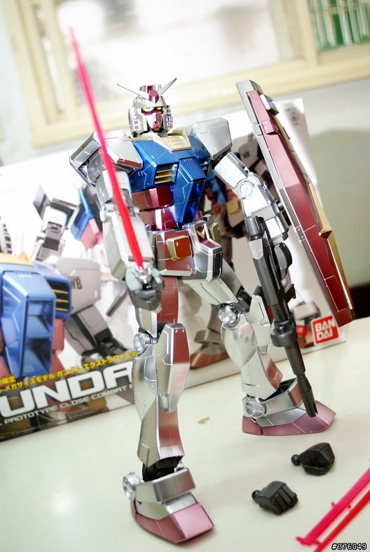 [開箱]鋼彈 MEGA SIZE 1/48 RX-78-2 GUNDAM EXPO限定電鍍版