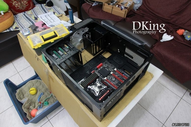【圖多慎入】水冷＆機殼分享  Corsair 600T & Larkooler SKYWATER 330
