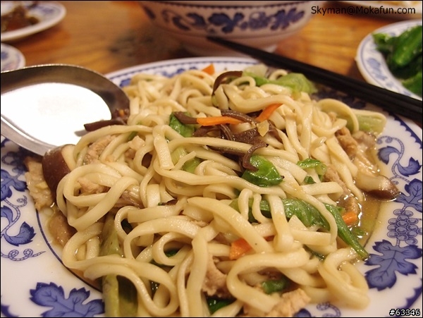 [食記]台中神岡-蓉城水餃海鮮小館。腳踏車道旁的美食