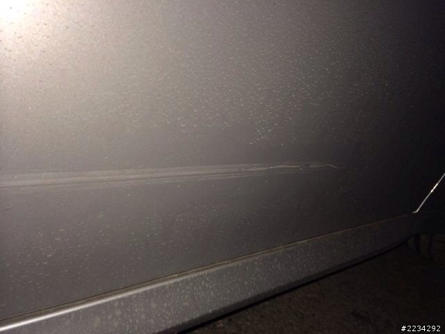 車子不小心a到，該烤漆還是粗蠟或補漆？