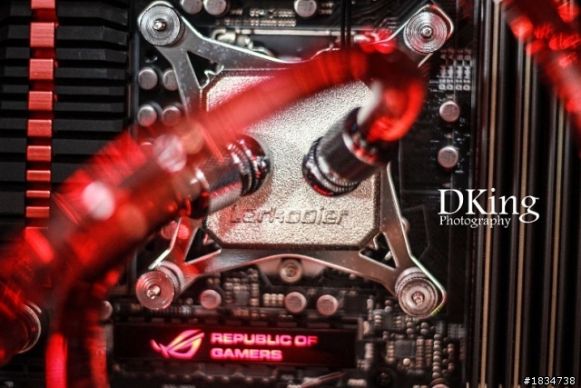 【圖多慎入】水冷＆機殼分享  Corsair 600T & Larkooler SKYWATER 330