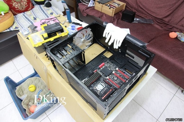 【圖多慎入】水冷＆機殼分享  Corsair 600T & Larkooler SKYWATER 330