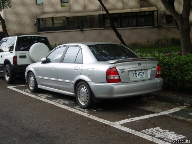 [20140603更新]請問這兩台車是不是警車?