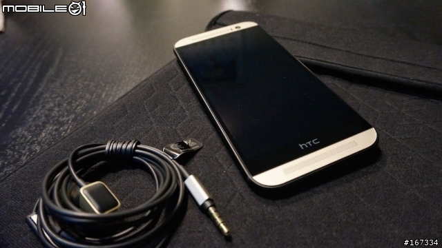 [20140714更新亞太通話顯示與HK版動態背景][開箱] 黑金誘惑 HTC M8 Harman/Kardon 哈曼卡頓版 <圖多>