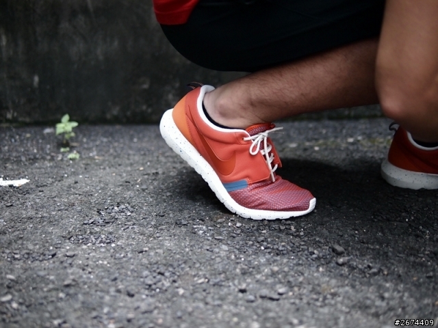 [開箱] NIKE 慢跑休閒鞋
